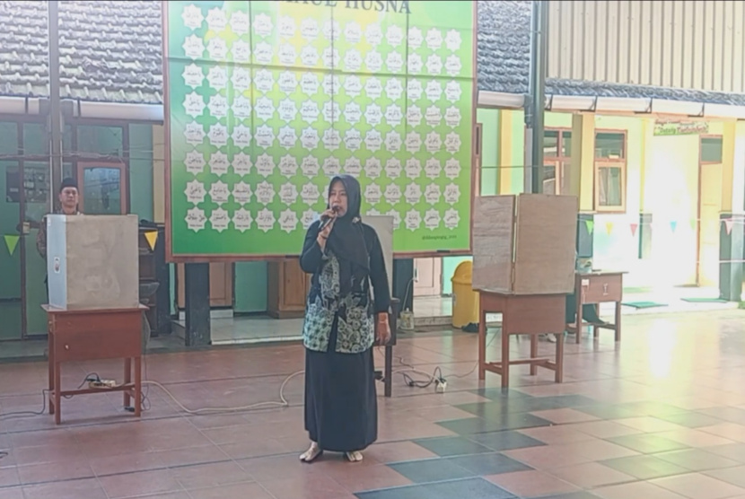 Penerapan Merdeka Belajar SMPN 3 Genteng Banyuwangi Latih Demokrasi lewat Pemilihan OSIS