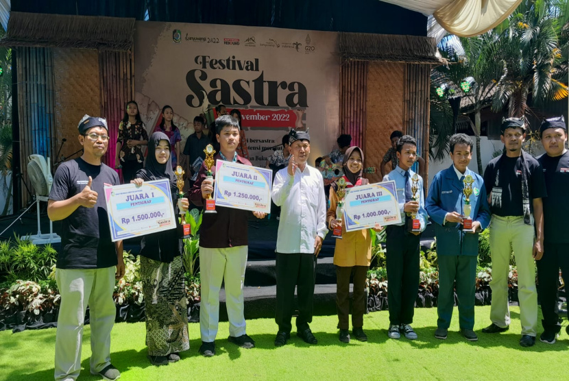 Festival Sastra Tampilkan Ratusan Buku Siswa Banyuwangi 