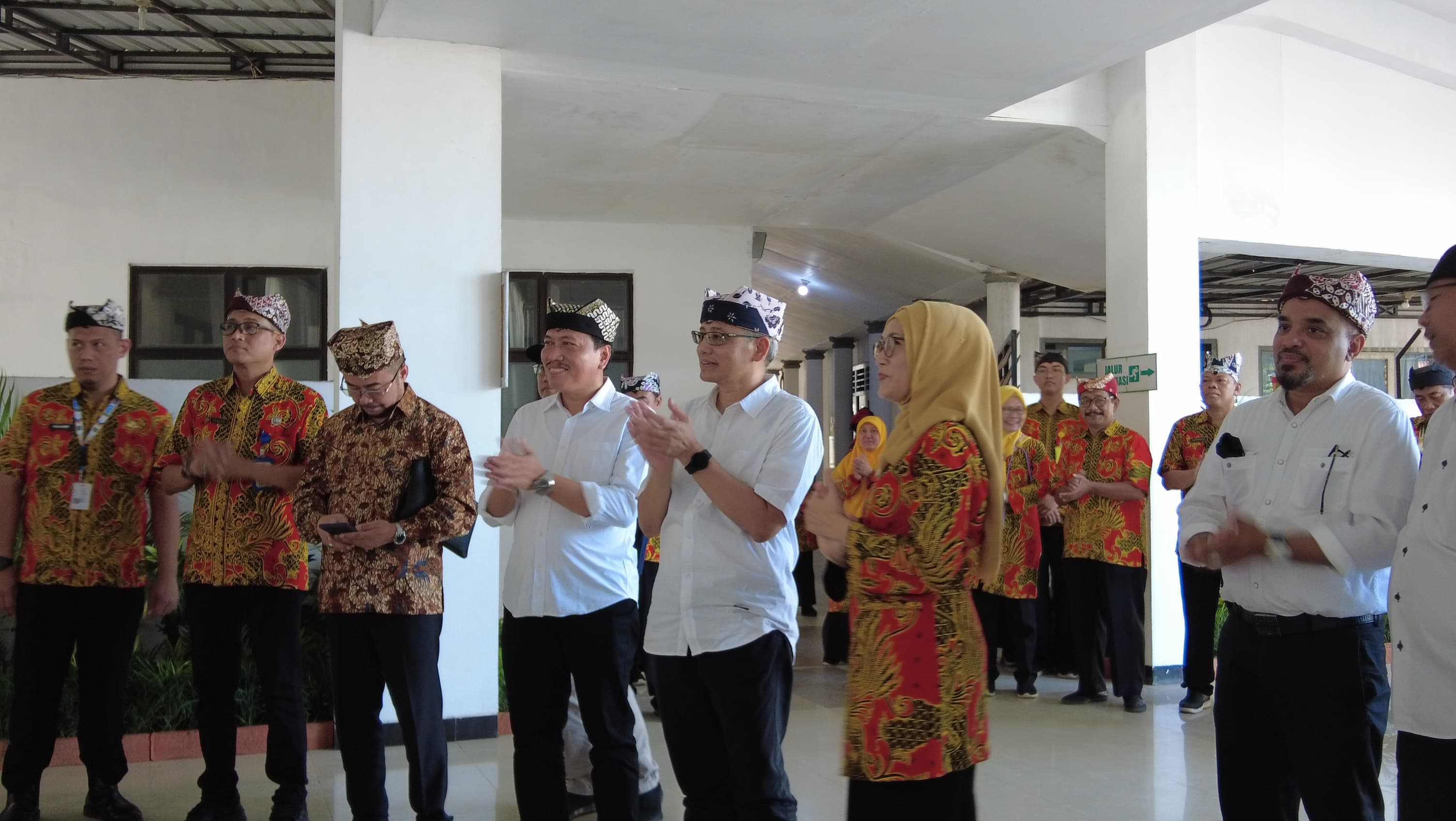 Kunjungan Sekjen Kemenkes ke RSUD Genteng, Dorong Pengembangan Layanan Kesehatan