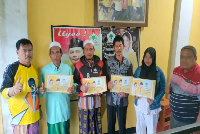 Wakil Ketua DPRD Banyuwangi,  Ruliyono Gercep Bantu Korban Kebakaran 