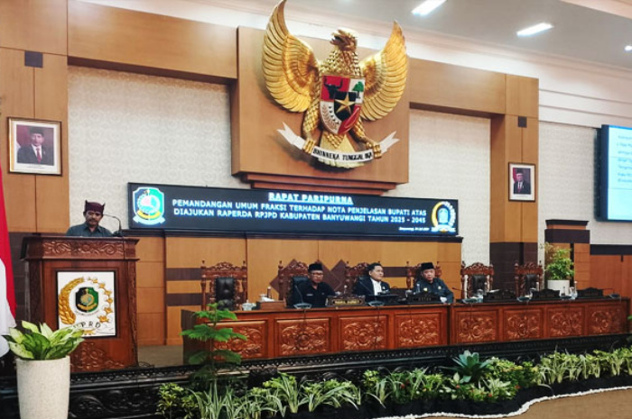 Paripurna DPRD Banyuwangi Diskusikan Visi dan Misi Pembangunan Jangka Panjang