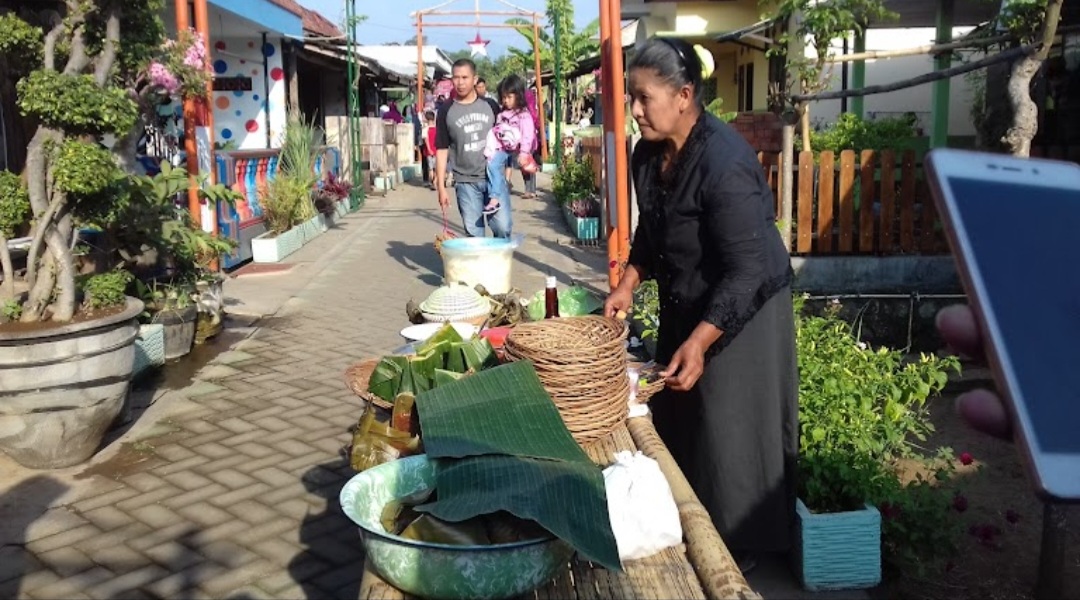 Meninjau Desa Osing Kemiren, Wisata Adat yang Ada di Banyuwangi